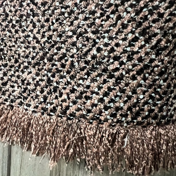 Boucle Skirt with Fringe Hem by Emma James Sz 14P NWT - Picture 5 of 9